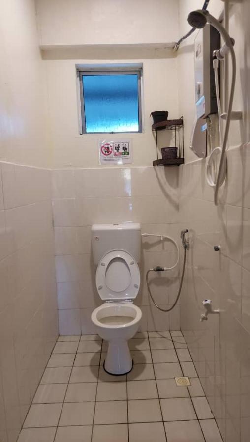 Karya Story Hostel Kudat Exterior foto